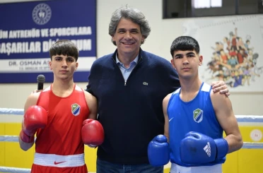Kartepe’de düzenlenen İller Arası Yıldızlar Ferdi Boks Turnuvası sona erdi 
