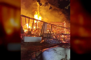 Kastamonu’da alevlere teslim olan ev kullanılamaz hale geldi 