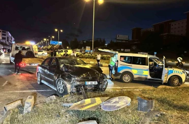 Kastamonu’da iki otomobil çarpıştı: 4 yaralı 