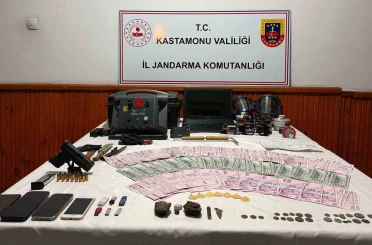 Kastamonu’da kaçak kazı operasyonunda 13 şüpheli gözaltına alındı 