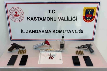Kastamonu’da uyuşturucu operasyonlarında yakalanan 3 şüpheli tutuklandı 