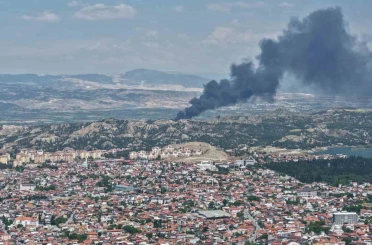 Kauçuk fabrikasında korkutan yangın 