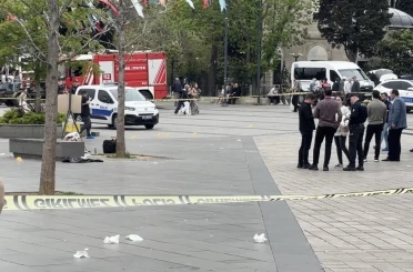 Kavga ettiği gruba bıçakla saldırdı: 4 yaralı 