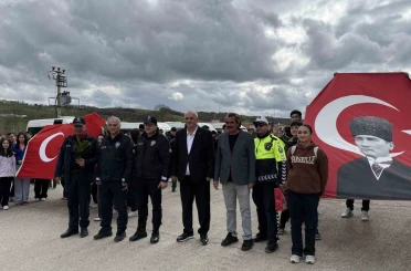 Kavga ihbarı üzerine geldiler, alkışlarla karşılandılar 