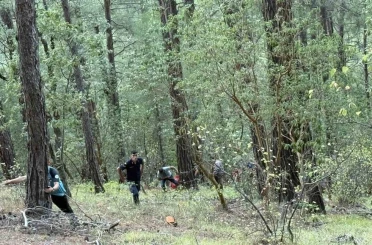 Kayalıklardan düşerek yaralanan şahıs 4 saatlik operasyonla kurtarıldı 