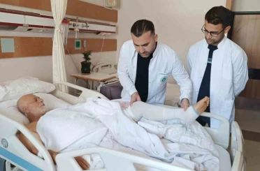 Kayısı ağacından düşerek ağır yaralandı, 2,5 saatlik ameliyatla sağlığına kavuştu 