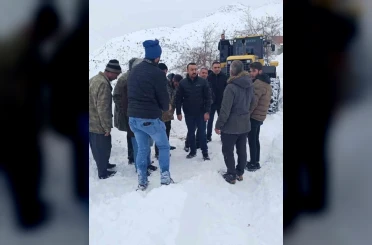 Kaymakam Pelvan, yol açma çalışmalarını inceledi 