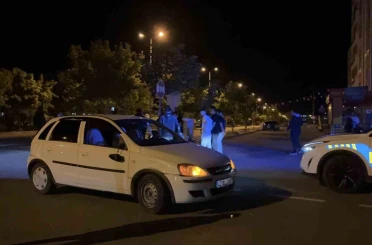 Kayseri’de otomobille motosiklet çarpıştı: 1’i ağır 2 yaralı 