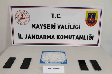 Kayseri’de uyuşturucu operasyonu: 4 gözaltı 
