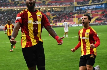 Kayserispor ilk kez 1 maçta 3 gol attı 