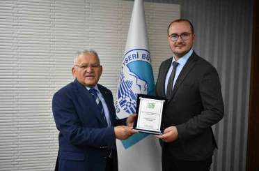 Kayseri’ye ’En iyi Tarihi Alan Dönüşümü Yapan Belediye ödülü 