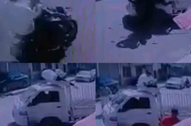 Kaza anları kamerada: Motosikletteki yolcu araç üstünde kaldı 