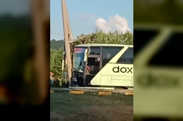 Kaza sonrası patlayan lastik polis memurunu yaralandı 