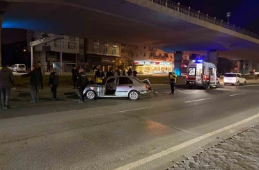Kaza yapan sürücünün yakını sinir krizi geçirdi 