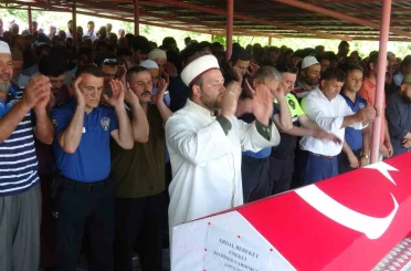 Kazada ölen emekli komiser, son yolculuğuna uğurlandı 