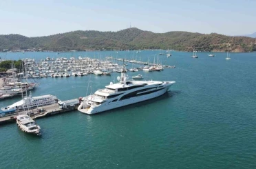 Kazak iş adamının mega yatı Fethiye’de 