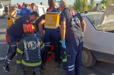 Kazazedelere yardım etmek isterken kazaya neden oldu 