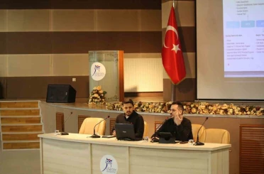 KBÜ’de inovasyon ve girişimcilik zirvesi düzenlendi 