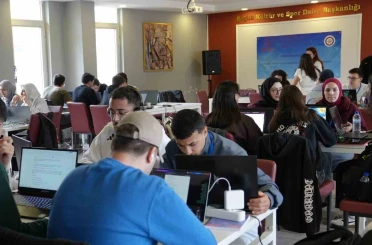 KBÜ’de web ve mobil projeler için hackathon düzenlendi 