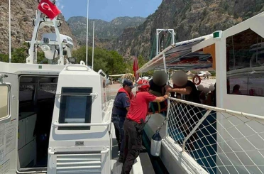 Kelebekler Vadisine düşen ve yaralanan paraşütçüye tıbbi tahliye gerçekleştirildi 