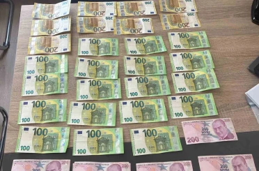 Kendini polis olarak tanıtıp 600 bin TL değerinde altın alan şüpheli yakalandı 