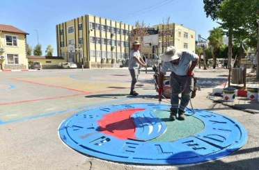 Kepez Belediyesi’nden okullara bakım, onarım ve temizlik desteği 