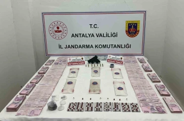 Kepez’de 1 kilo 260 gram uyuşturucu madde ele geçirildi 