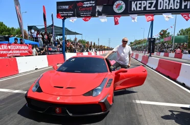 Kepez’de drag rüzgarı esti 