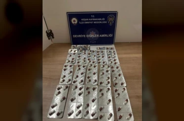 Keşan’da bir şüphelinin üzerinde 115 sentetik ecza ele geçirildi 