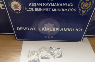 Keşan’da polisin üst araması yaptığı şüpheliden uyuşturucu ele geçirildi 