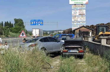 Keşan’daki trafik kazasında 2 kişi yaralandı 