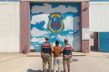 Kesinleşmiş 17 yıl cezayla aranan şahıs yakalandı 