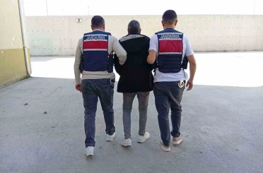 Kesinleşmiş hapis cezalarıyla aranan 2 şahıs yakalandı 