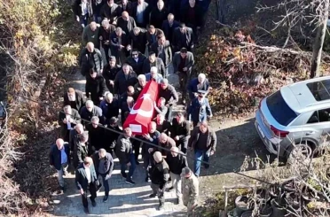 Kıbrıs Gazisi Karabey Eroğlu, son yolculuğuna uğurlandı 