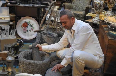 Kilis’teki antikacı, sergilediği eşyalarla geçmişe ışık tutuyor 