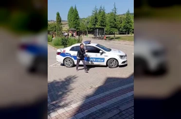 Kimliği geçersiz çıkan öğrenci AYT’ye 1 dakika kala yetişti 