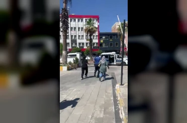 Kimliğini unutan öğrenciye polis yardım etti 