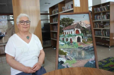 Kırık camları sanat eserine dönüştürüyor 