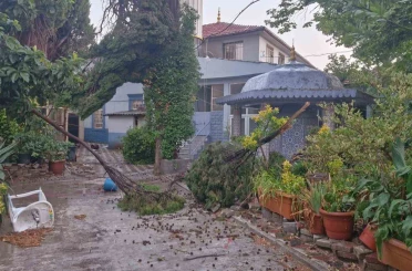 Kırkağaç’ta fırtına hayatı olumsuz etkiledi 