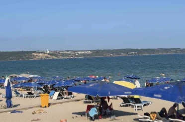 Kırklareli’de sıcaktan bunalanlar plaja akın etti 