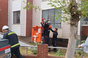 Kırklareli’nde korkutan yangın: Mahsur kalanlar merdivenli araçla kurtarıldı 