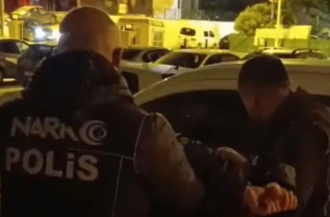Kırmızı bültenle aranan uyuşturucu baronu Mersin’de yakalandı 