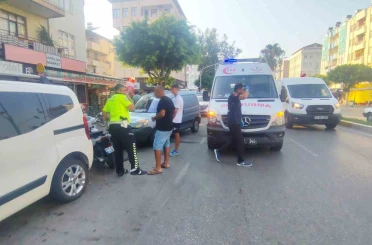 Kırmızı ışık ihlali kazayla bitti, motosiklet sürücüsü yaralandı 