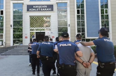 Kırşehir’de 10 milyon liralık iş yeri hırsızlığında 5 şüpheli tutuklandı 