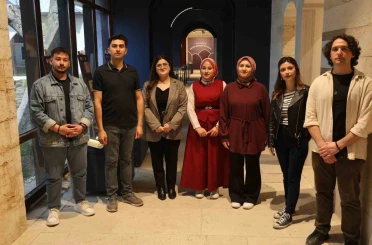 Kırşehir’de gençler 88 saatlik eğitimin ardından müzede rehberlik yapıyor 