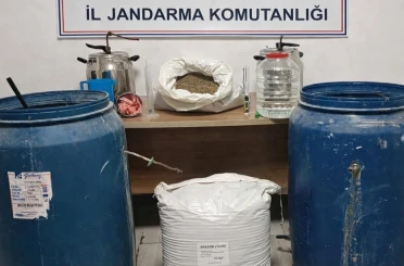 Kırşehir’de kaçak alkol üretimi yapan kişiye operasyon 