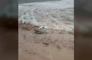 Kırşehir’de sağanak, su baskınlarına neden oldu 
