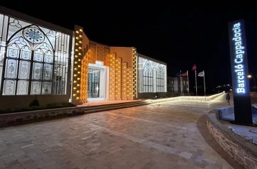 Kırşehirli çift hurda camları sanata dönüştürüyor 