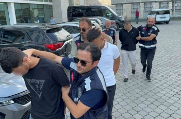 Kırtasiyeyi basan 3 kişi adliyeye sevk edildi 