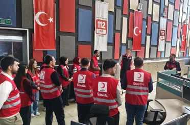 Kızılay gönüllülerine acil çağrı yönetimi anlatıldı 